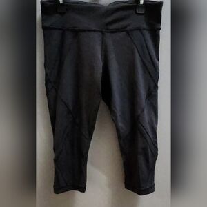Lululemon cropped leggings with mesh detail
